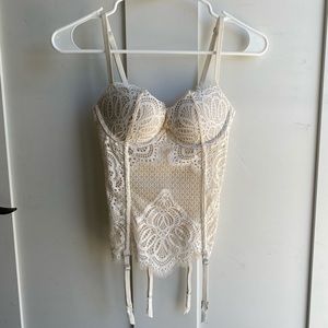 Victoria Secret Bustier Corset Lace Push-up 34B